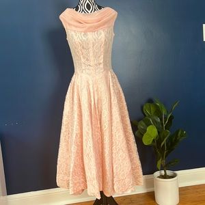 Vintage 1950s Pink Lace Prom Dress